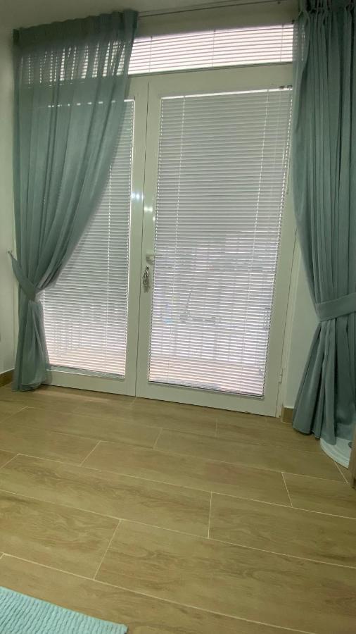 Kosta'S Home Τίρανα Εξωτερικό φωτογραφία